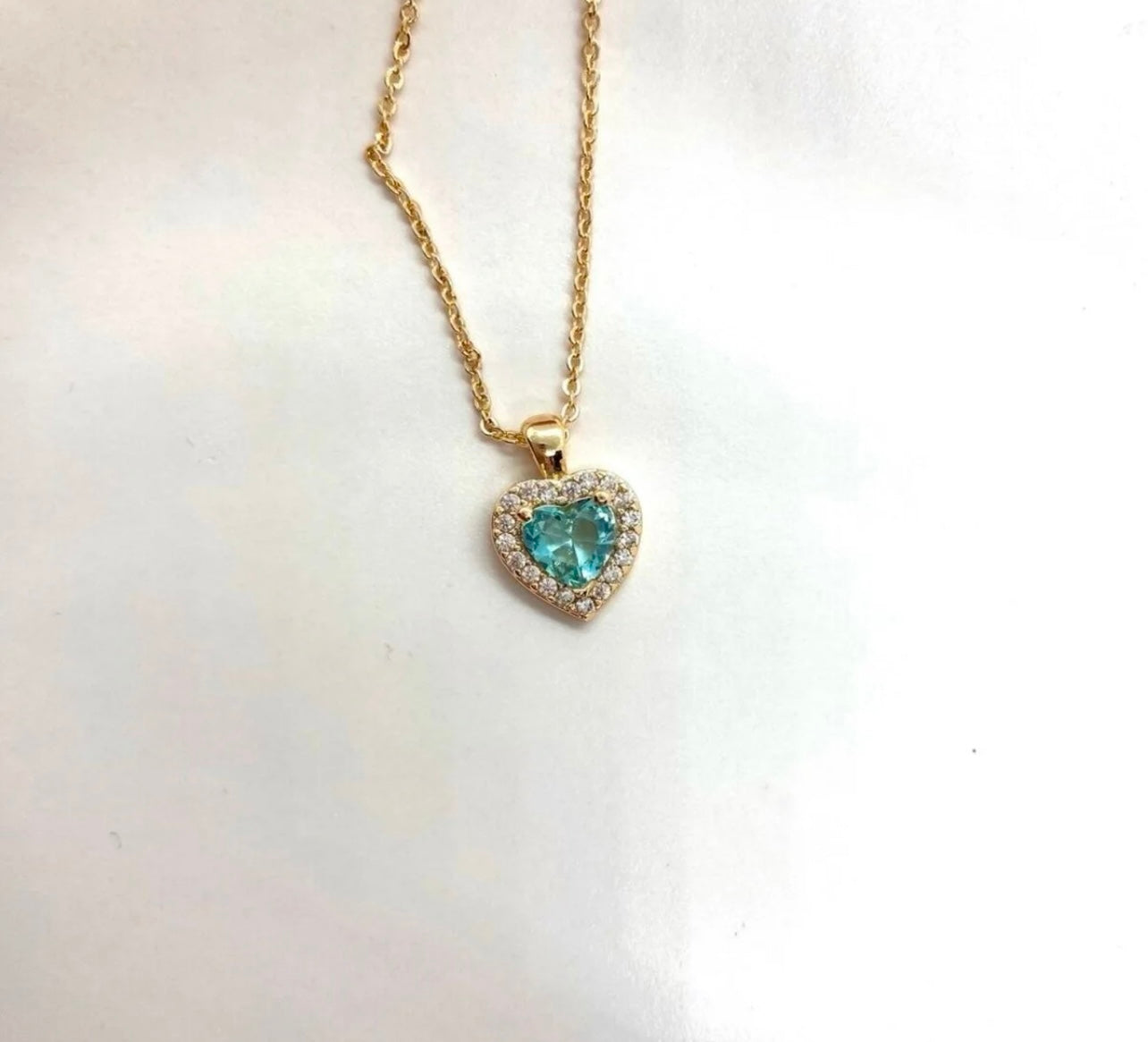 Mavi kristal kalp kolye