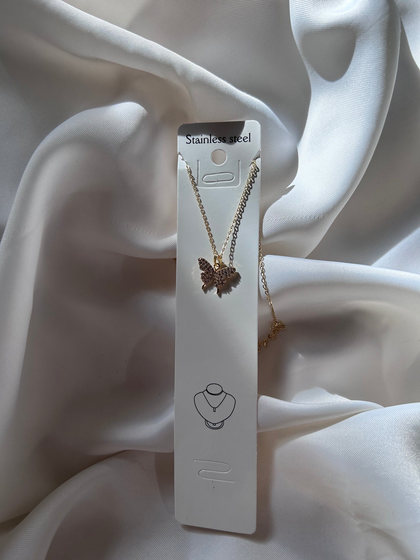 Taşlı Kelebek kolye